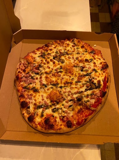 Pizza Lola — photo 2