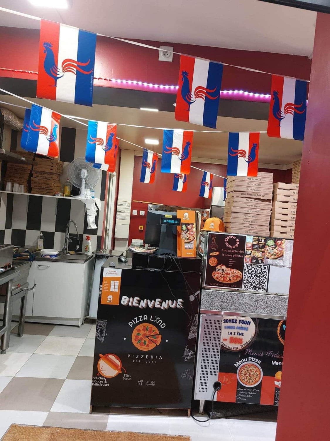 Pizza Land — photo 3