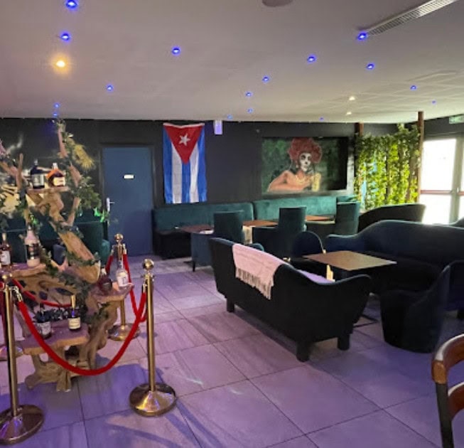 El Latino — photo 3
