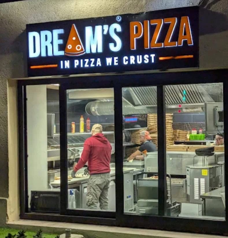 Dream's Pizza — photo 5