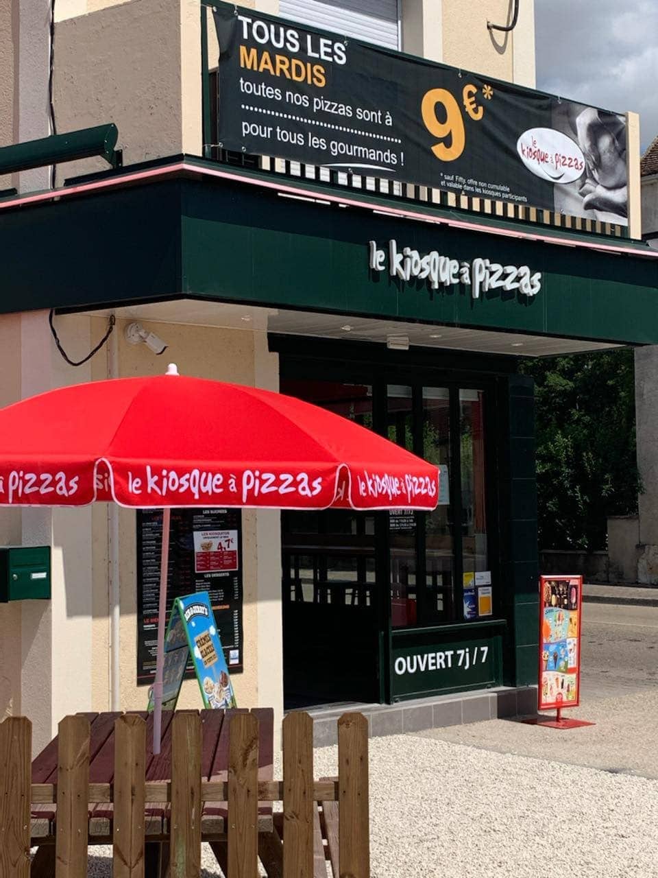 Le Kiosque à Pizzas - la façade