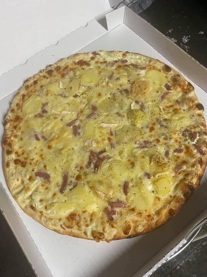 Pizz’burger — photo 2