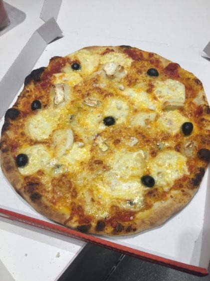 Le Kiosque à Pizzas - Une pizza