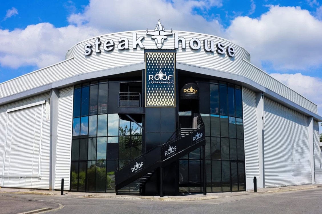 Roof Steak House — Viandes et Grillades à Fleury Merogis — photo 2
