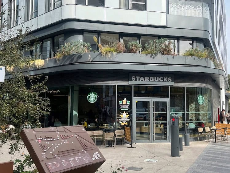 Starbucks Coffee — photo 2