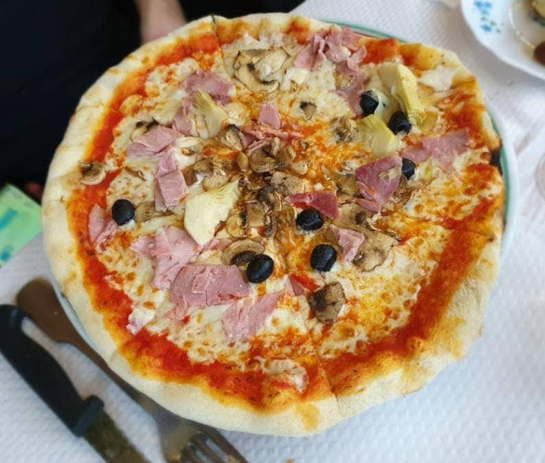 Pizzeria Saint Cyril — photo 3