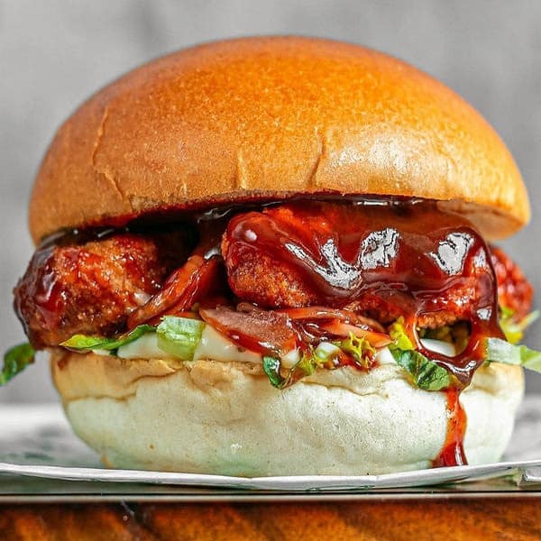 A Burgers — photo 2