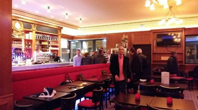 Aux 3 Acteurs — photo 2
