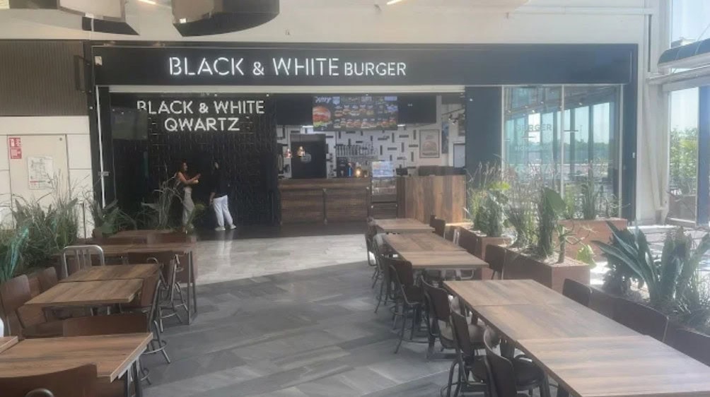 Black & White Burger — photo 3