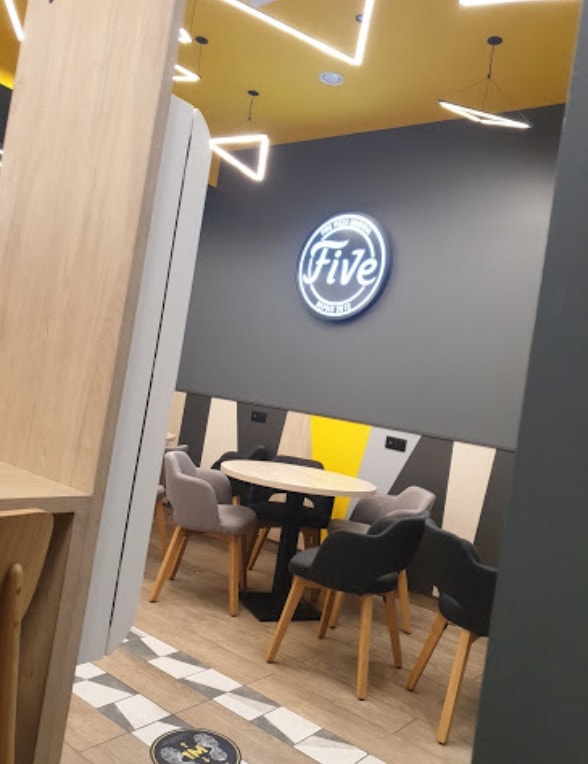 Five Pizza Original - La salle