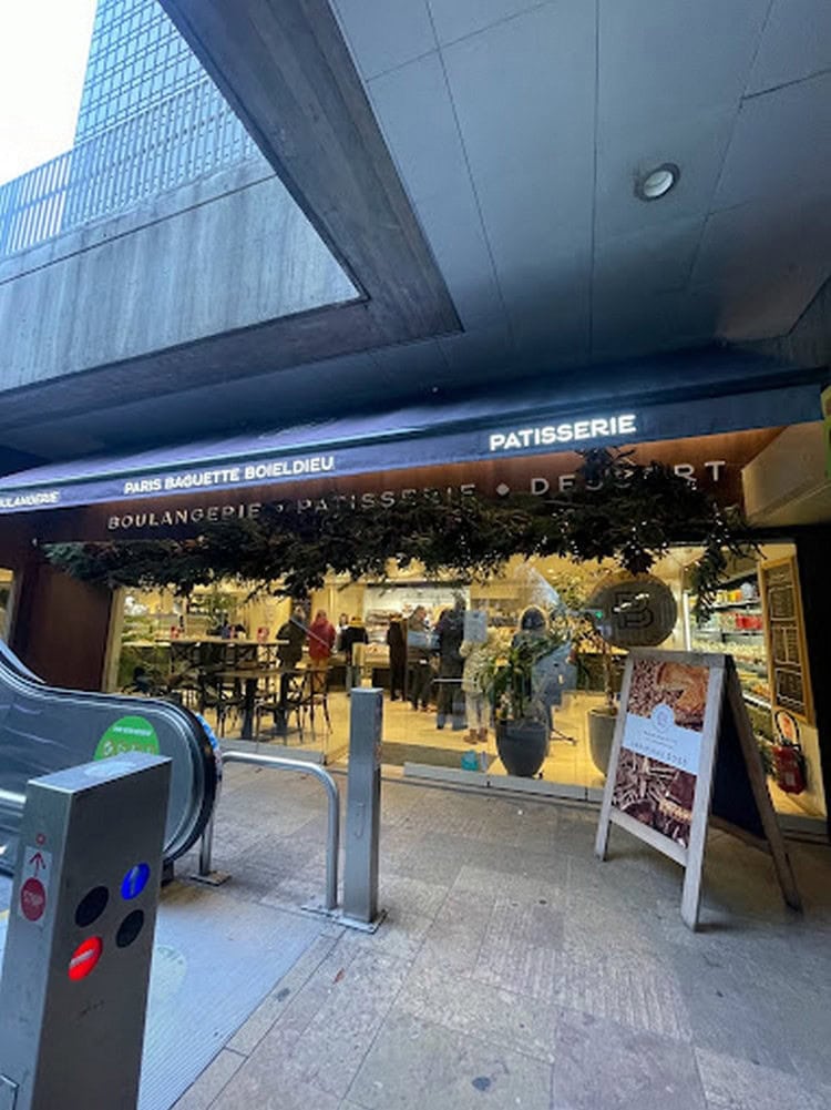 Paris Baguette — photo 2