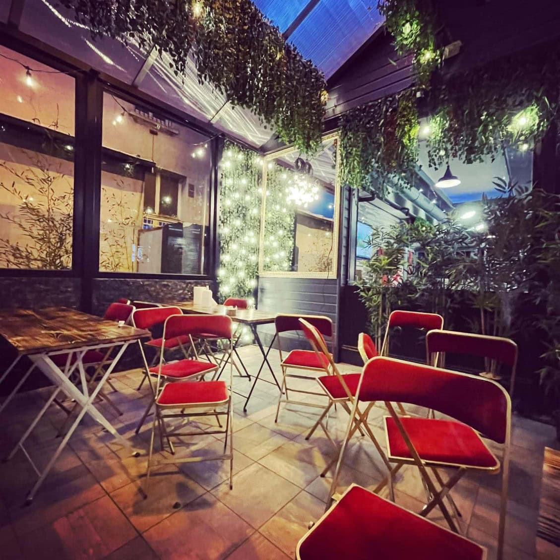 Hy's café — photo 3