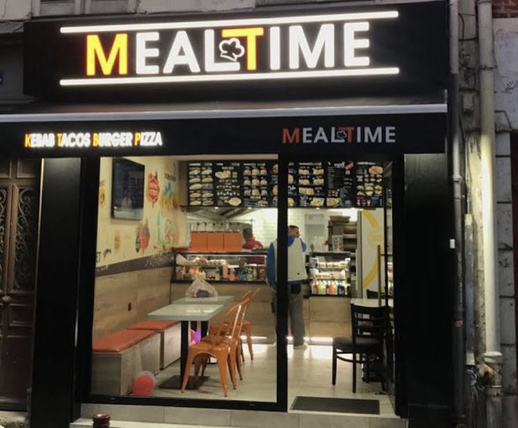 Meal Time — photo 3
