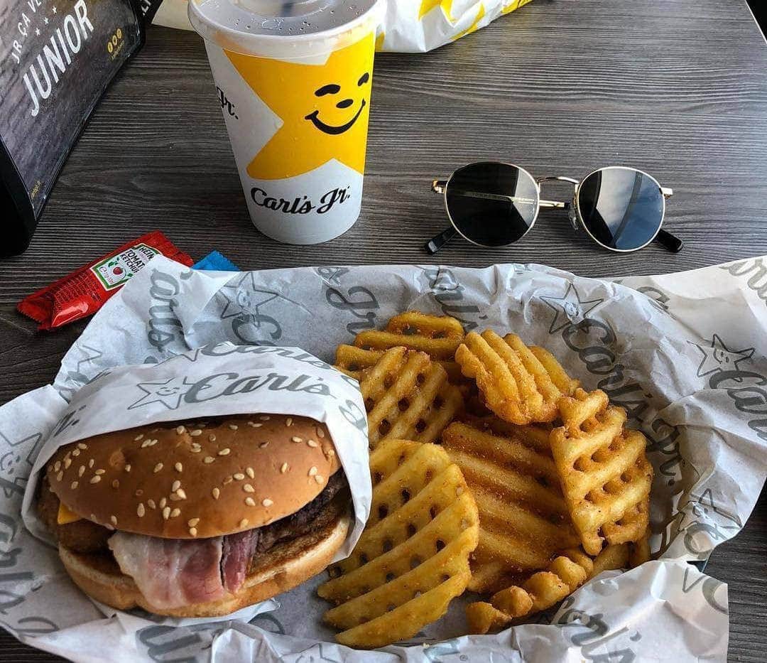 carl’s jr — photo 3