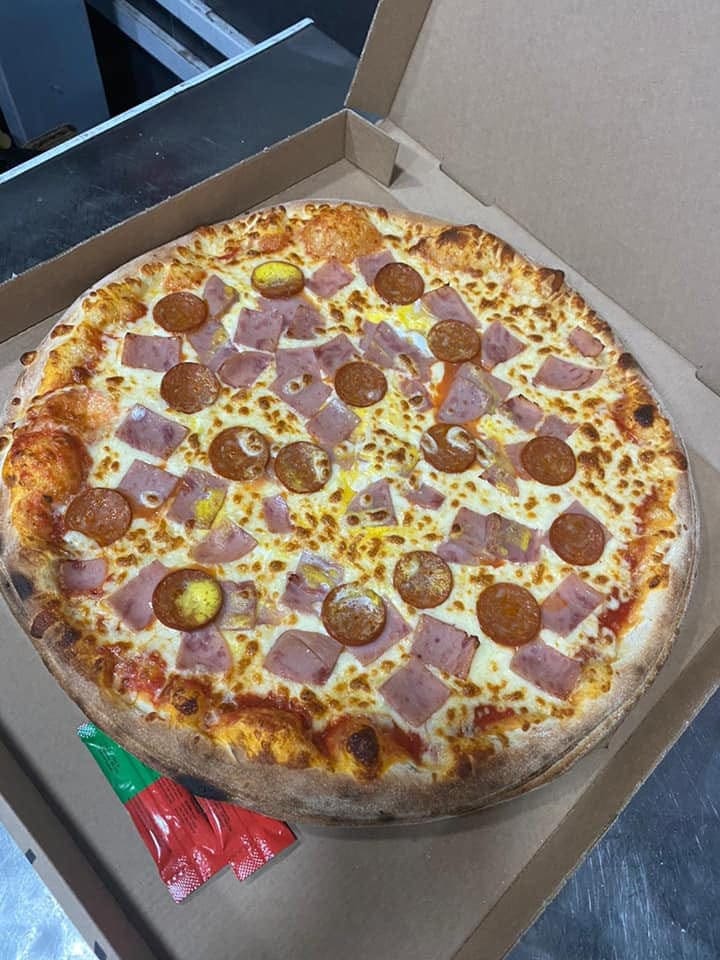 Milano Pizza Chicken Corner — photo 2