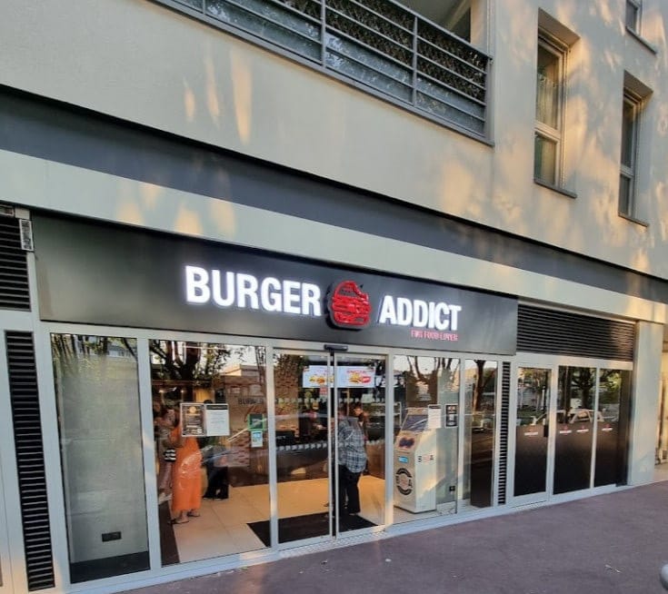 Burger addict — photo 3