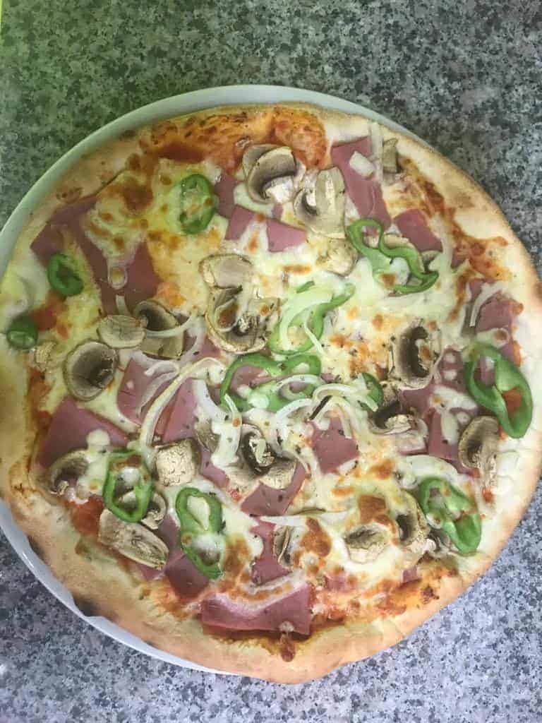 maestro pizza burger — photo 4