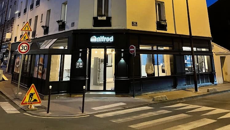 Alfred Burger — photo 2