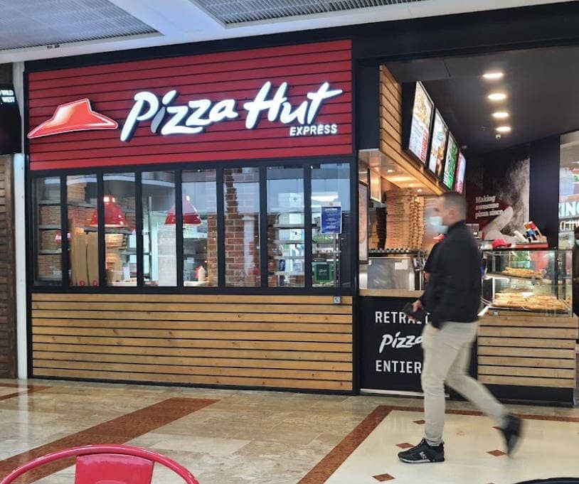 Pizza Hut — photo 2