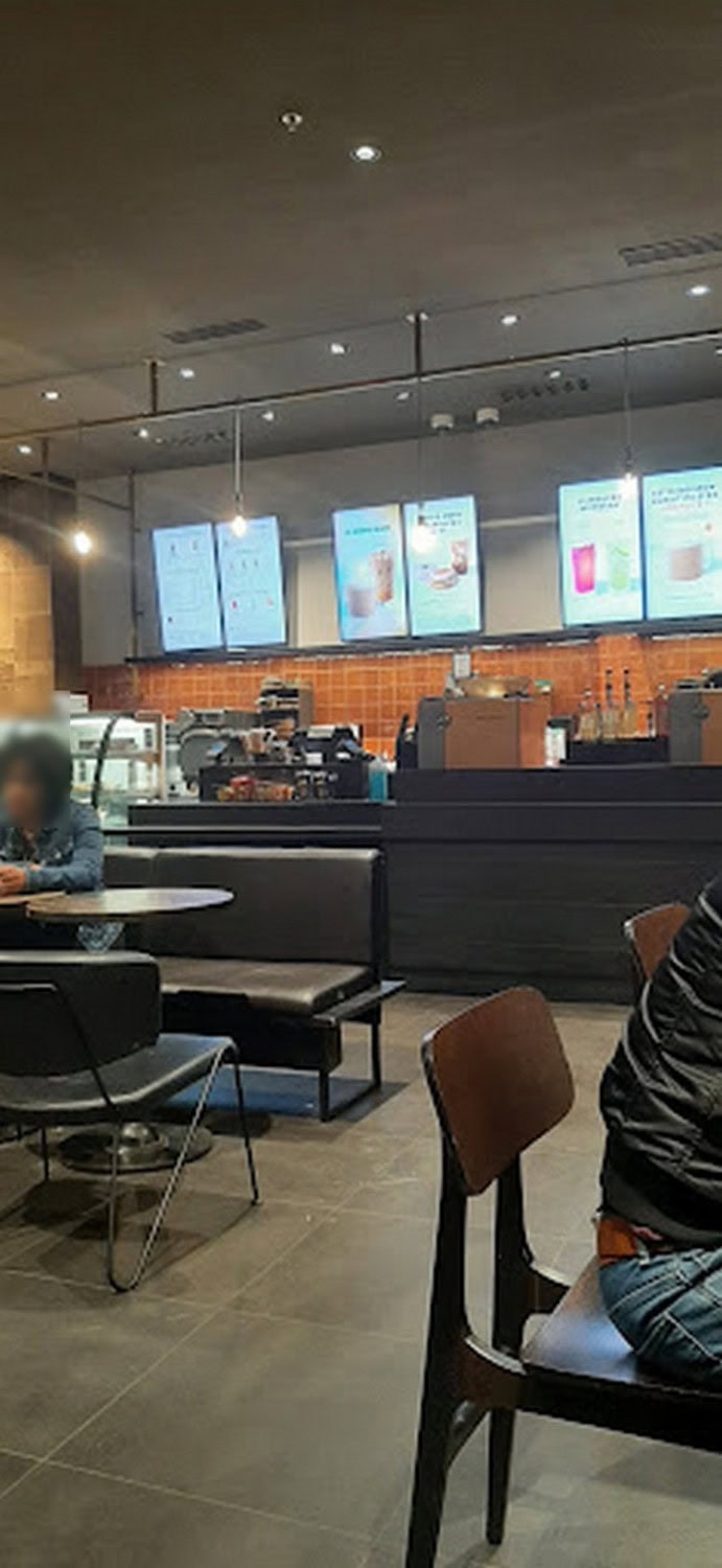 Starbucks Coffee — photo 3