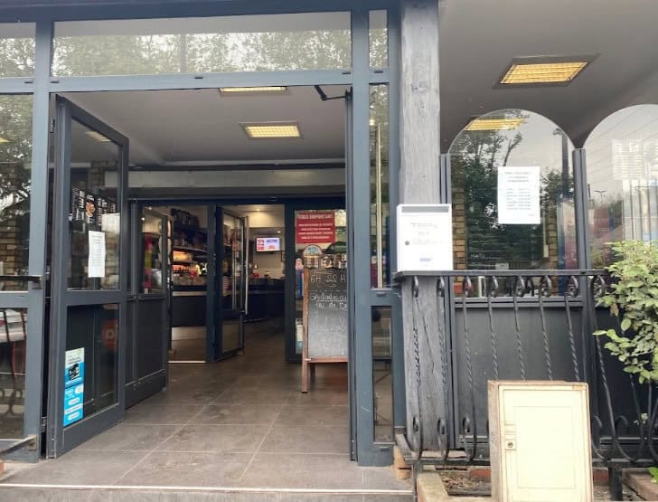 Tabac Des Courses — photo 2