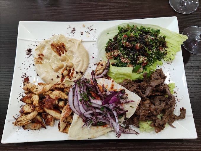Elham — photo 2