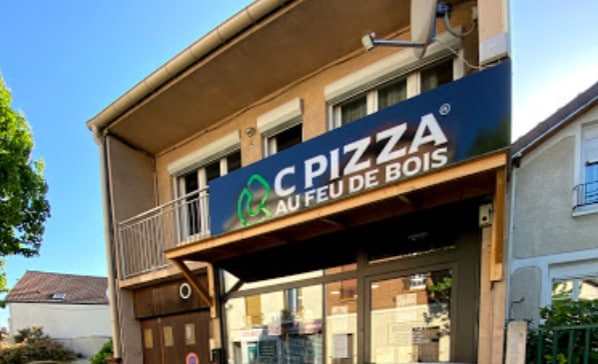 C Pizza au Feu de Bois — photo 3