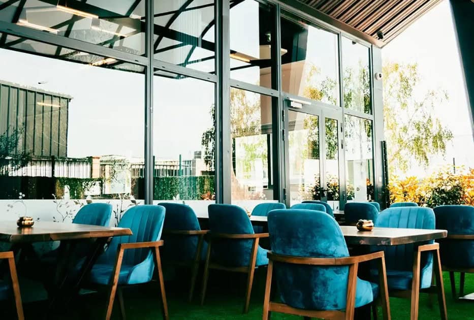 Escam Restaurant — photo 2