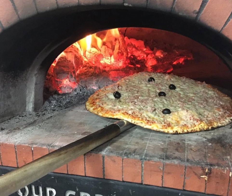 gwada pizza — Pizza - pizzéria à Le Gosier — photo 2