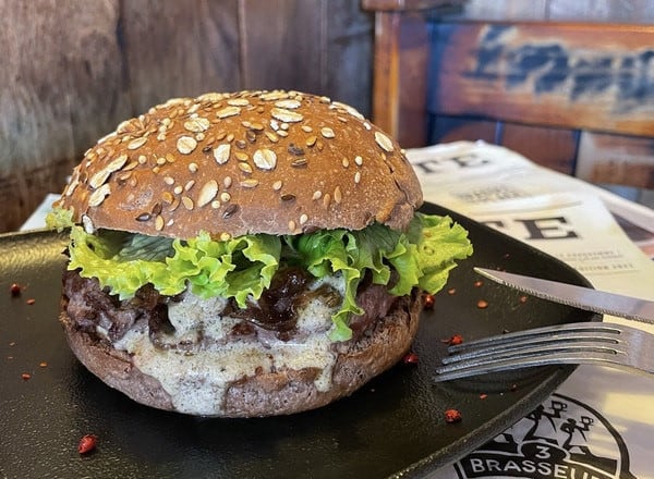 3 Brasseurs - Un burger