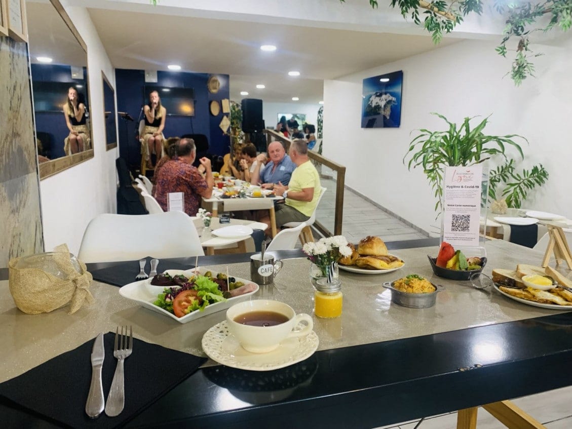 A la table de Lyne — photo 20