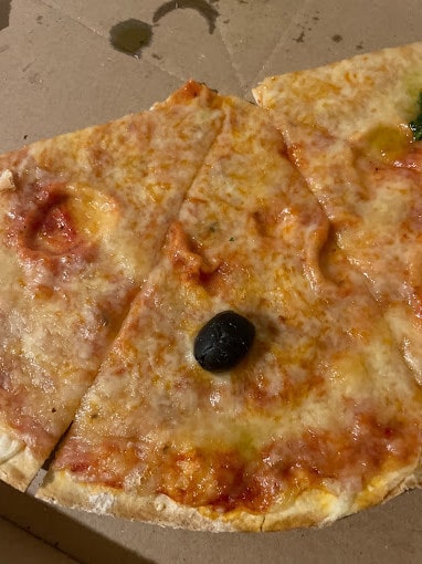 Les délices des Bassonville — Pizza - pizzéria à La Plaine des Palmistes — photo 2