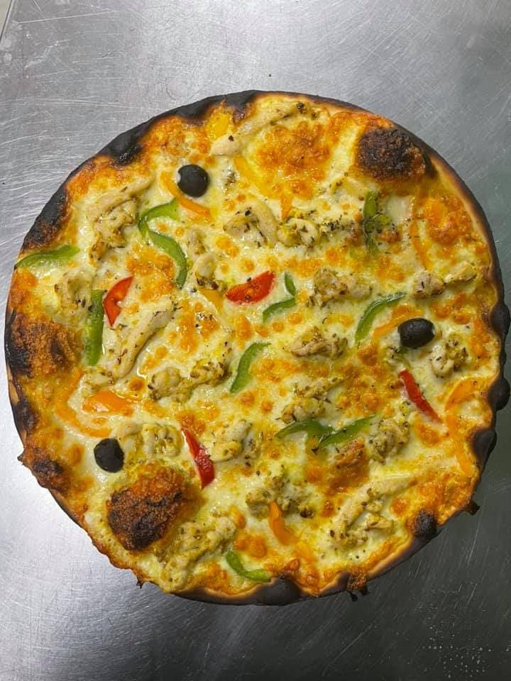 La Roccia pizza — photo 2
