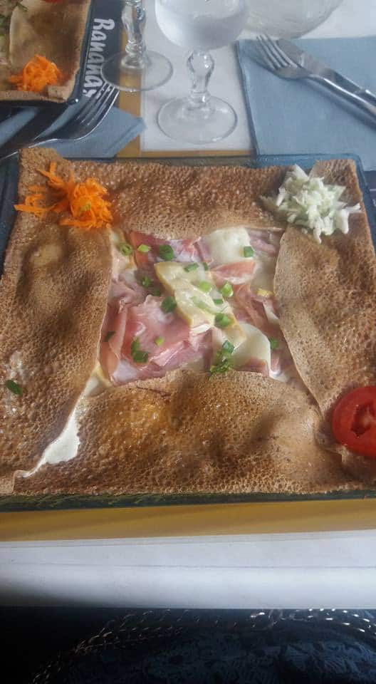 Banana's Cafe — photo 3