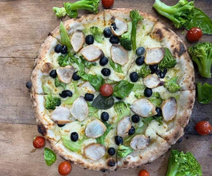 Etna pizza — photo 3