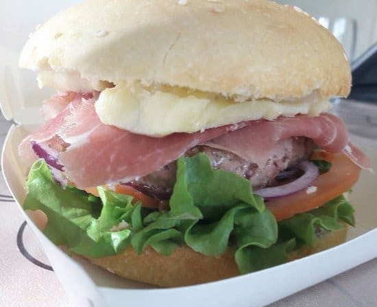 Authentic's Burger — photo 2