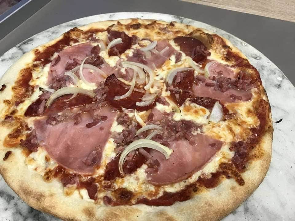 Chez Cyp Pizza — photo 2