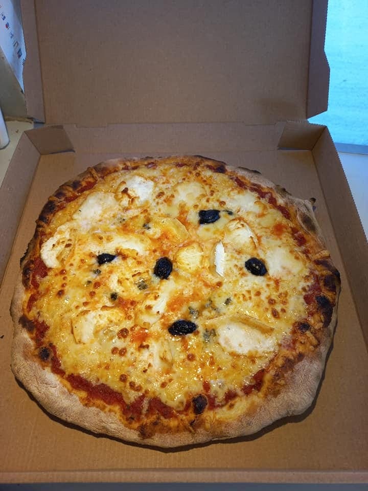 Cigales Pizza — photo 2