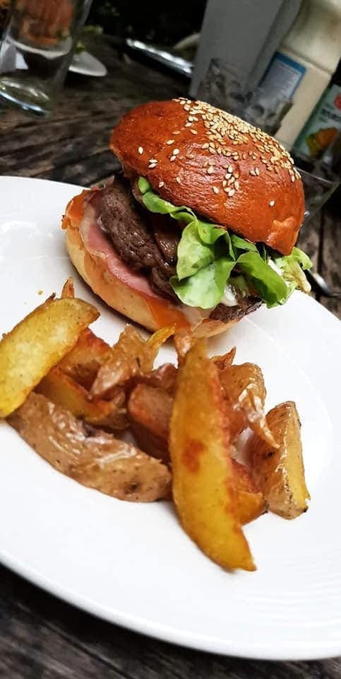 De France et d'ailleurs — Viandes et Grillades à Salies de Bearn — photo 2