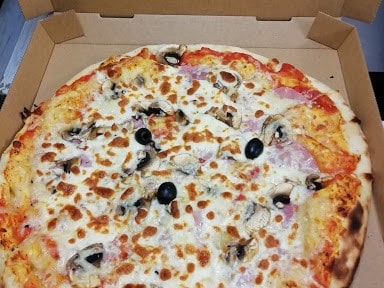 La Tour de pizz' AuthentiquepizzaMauguio — photo 3