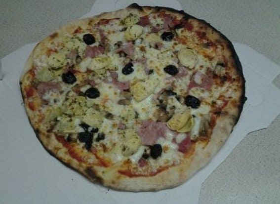 Le camion pizza "zaza pizza" — Pizza - pizzéria à Brunoy — photo 2
