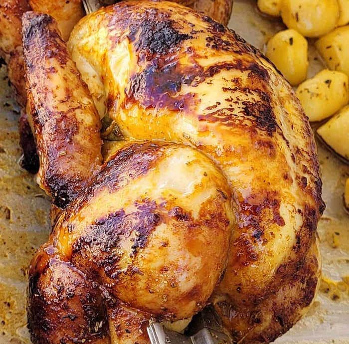 Ma's chicken rôtisserie — Viandes et Grillades à Saint Mitre les Remparts — photo 2