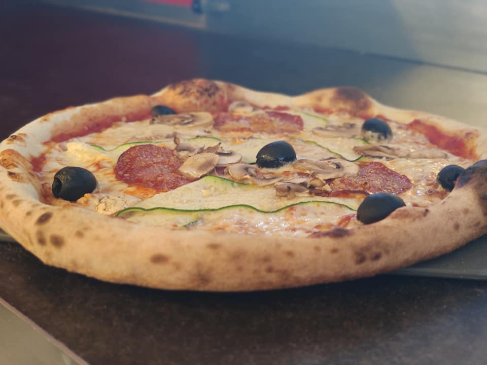 Movin' Pizza — photo 2