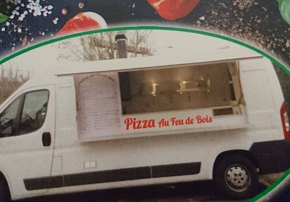 Pizza Au Feu De Bois — photo 2