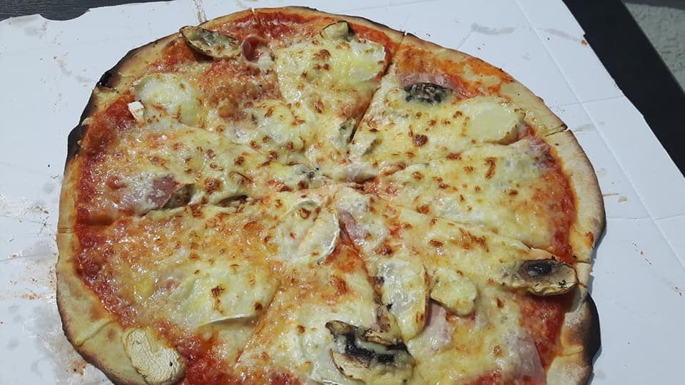 Pizza Chez Mathea — photo 2