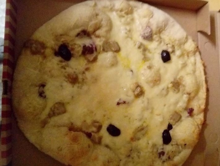Regal pizza — photo 2
