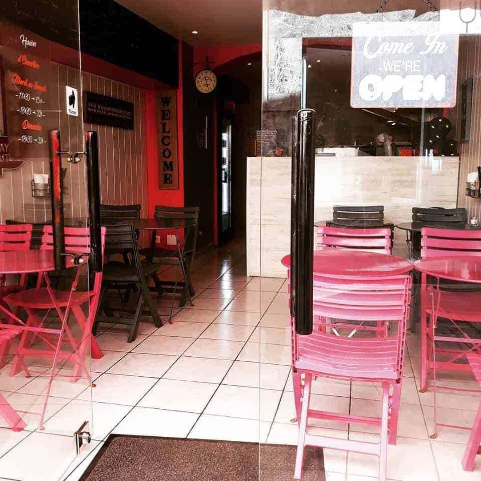 Street Café — photo 3