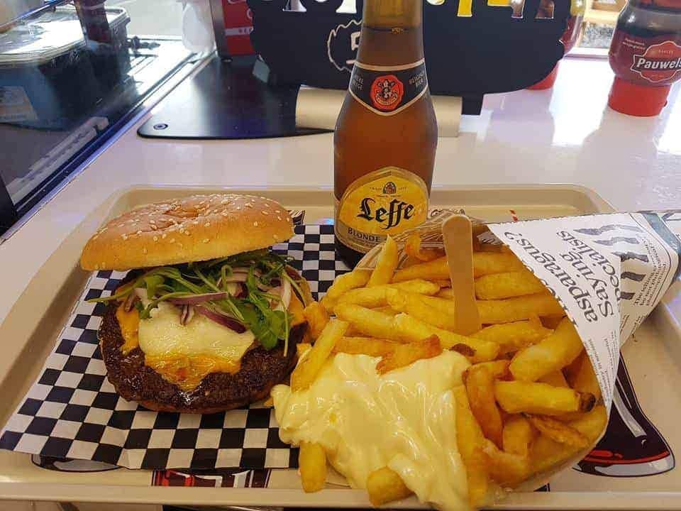 The famous burger — photo 3