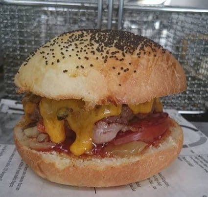 We Love Burgers — photo 2