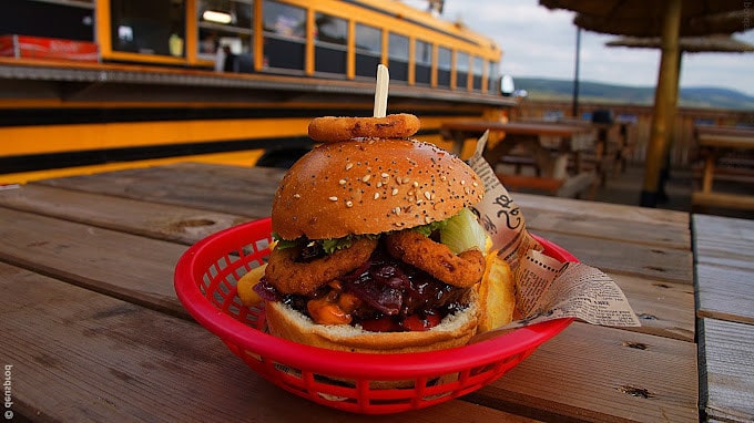 Yellow Bus Burger — photo 2